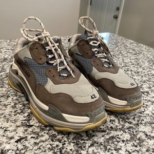 Balenciaga Triple S 42